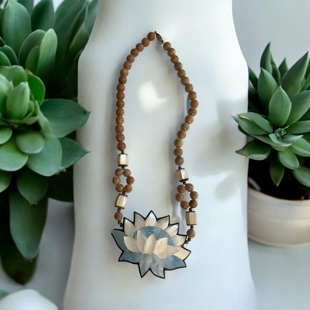 Bohemian Brown and Silver Lotus Necklace, Vintage Lee Sands piece